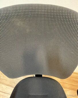 Predám kancelársky nábytok - 11