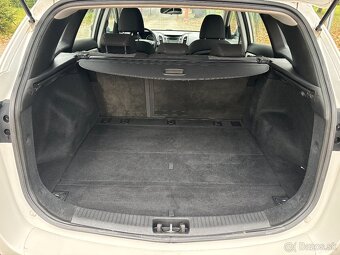 2014 Hyundai I30 1.6 MPI, 100 000 km, NOVÁ STK, 1.Majiteľ - 11