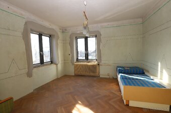 Z N Í Ž E N Á C E N A  5 izbový rodinný dom - 11