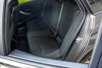 BMW Rad 3 Touring 316d AJ NA SPLÁTKY - 11