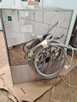 Vyrobnik ľadu 120kg/deň - 11