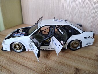 Porsche 911, Opel Omega 1:18 - 11