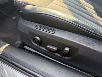 Škoda Superb Combi 2.0 TDI SCR Style DSG - 11