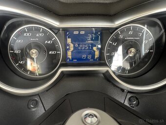 YAMAHA X MAX 300_1918 km - 11