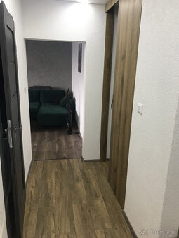 Na prenájom novozrekonštruovaný priestranný 2-izbový byt vo  - 11