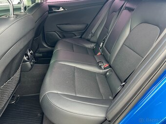 Kia Stinger Platinum A/T - 11