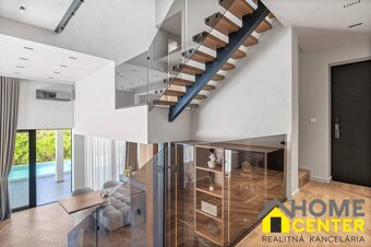 NA PREDAJ mediteránska vila s pôsobivým 360° výhľadom na mor - 11