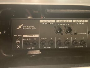 Fractal AXE FX 2 XL s puzdrom a midi controllerom - 11