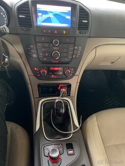 Opel Insignia Sports Tourer 2.0 CDTI - 11