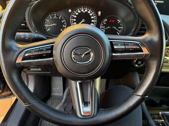 Mazda 3 2.0 Skyactiv G122 A/T – výbava Plus, 2020, 76k km - 11