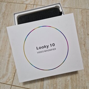 Prenosná elektronická čítacia lupa Rehan Looky 10 - 11