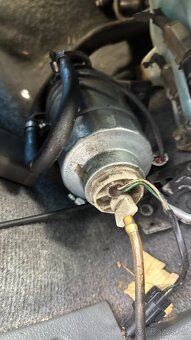 Rozpredam Suzuki vitara diesel 2.0 mazda - 11