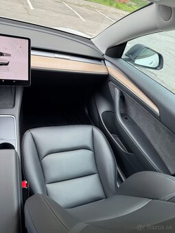 TESLA 3 Facelift Performance 4x4 Black packet - 11