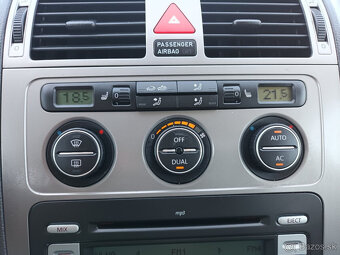 Volkswagen Touran 2.0 tdi automat dsg facelift xenony - 11