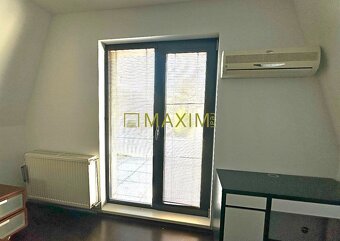 Ponúkame na predaj útulný 3-izbový rodinný dom v tichej a vy - 11