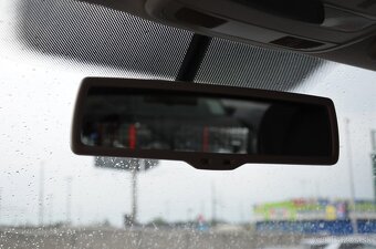 Volkswagen T5 Transporter Shuttle 2.0 TDI - 11