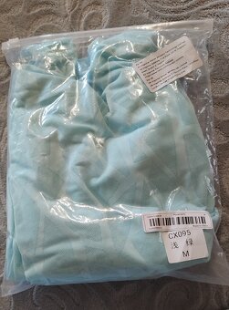 mentolová mikina M - 11