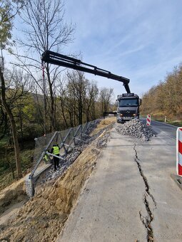 Autodoprava s hydraulickou rukou - 11