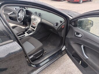 Ford Mondeo Combi 2.0 TDCi PDF Ghia - 11