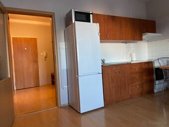 1izbový byt na prenájom,Petržalka,Vyšehradská ul. - 11
