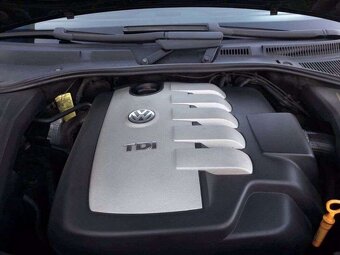 Rozpredám na ND 2.5 tdi, 128 kW, BAC, VW Touareg 7l - 11