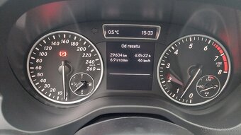 Mercedes-Benz A trieda 180 - 11