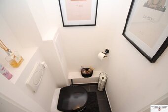 2-izb.Staré Mesto (Laurinská ul.) 3/5p. s balkónom, pešia zó - 11
