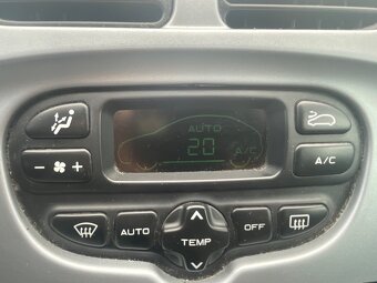 Citroën Xsara Picasso 1,6i - 11