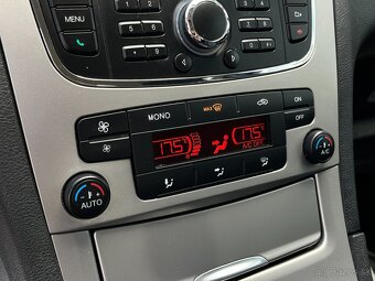 Ford S-MAX Benzín - 11
