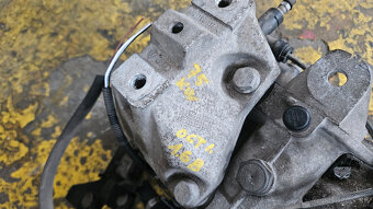 Octavia 1,6 benzin motor,riadenie,prevodovka - 11