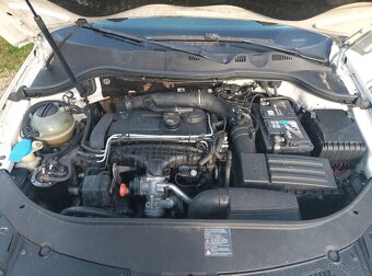 Volkswagen Passat B6 2.0tdi - 11