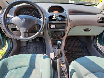 Peugeot 206 1,4 benzín - 11