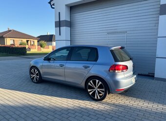 Volkswagen Golf mk6 VI 1.4TSI HIGHLINE s doplnkami - 11