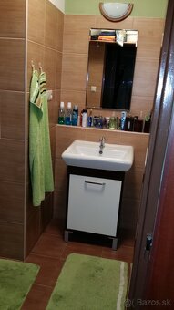 Garsonka,garzonka, Družba,Spartakovská ulica - 11