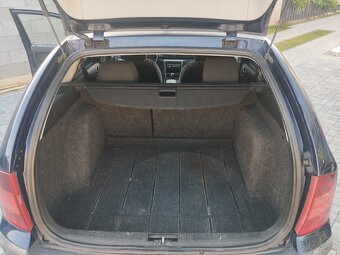 Škoda Octavia combi 1. 1.9tdi 81kw - 11