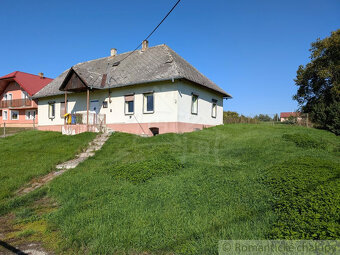 Mimoriadne veľký 55-árový pozemok so starším domom pri Vra - 11