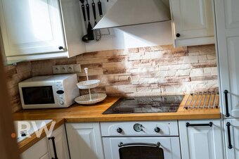 ÚTULNÝ 2 izb. BYT s POZEMKOM a PARKINGOM - Hrachová, Bratisl - 11