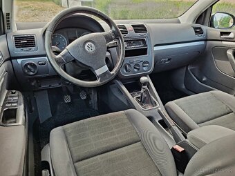 VOLKSWAGEN GOLF 1.6 75KW BENZÍN +LPG - 11