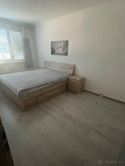 Na prenájom 2,5 izbový byt - 11