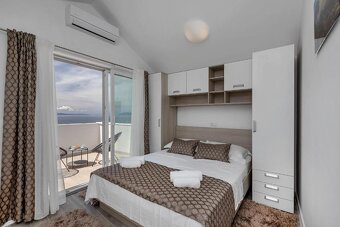 CHORVATSKO:Moderní vila s bazénem a panoramatickým výhledem - 11