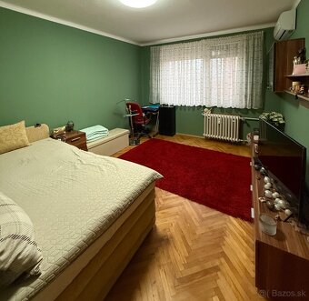 Na predaj veľký 3 izbový byt G.Masaryka – Nové Zámky, balkón - 11