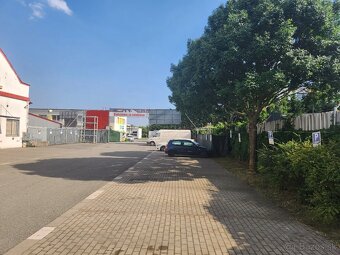Skladovo-výrobné a obchodné priestory (1360m²) + parkovanie - 11