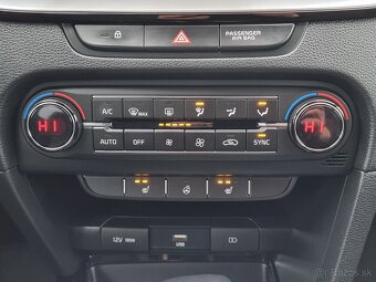 Kia Ceed SW 1.4 T-GDi Gold A/T za 13.990 € - 11