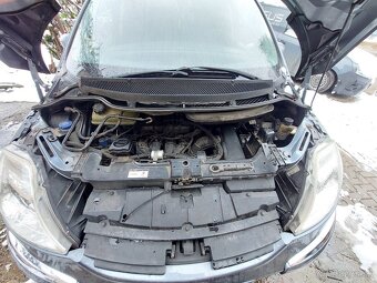 Citroen C8 2.0i LPG 7- miestne 2009 - 11