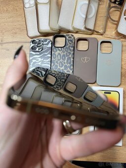 Predám iPhone 14pro gold 128gb - 11