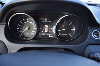 Land Rover Discovery Sport - 11