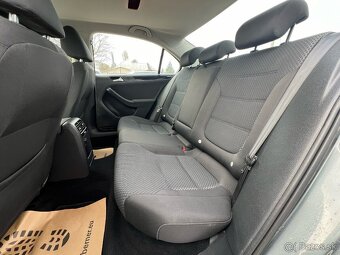 VW Jetta 1.6 TDI diesel, 77KW, MT5, rok:08.2011. - 11