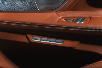 BMW 750Li xDrive INDIVIDUAL - 11