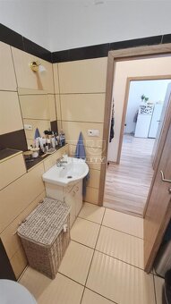 Komplet zrekonštruovaný 2.izb.byt v centre Senice. - 11