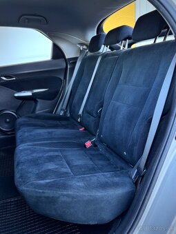 HONDA CIVIC 1.4i Comfort - 11
